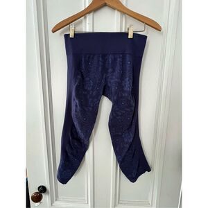Roxy blue and floral, purple seamless crop leggings M